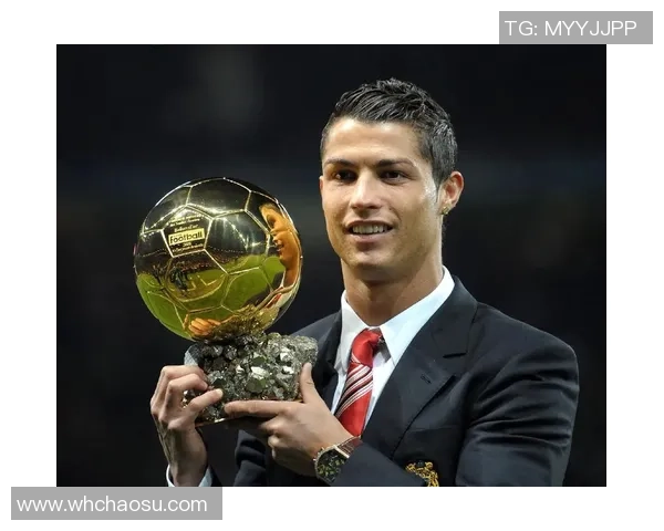 球星精彩足球瞬间集锦，展示世界顶级球员的独特技艺与进攻防守的完美配合