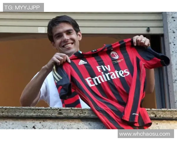 足球传奇卡卡搞笑校卡套登场 看足球天才变身幽默角色